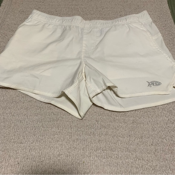 6 pairs of AFTCO women’s shorts - Picture 4 of 8